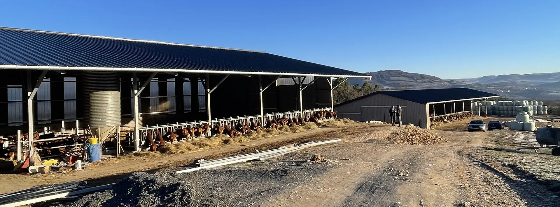 couloir alimentation limousines uniservice hangar metallique agricole